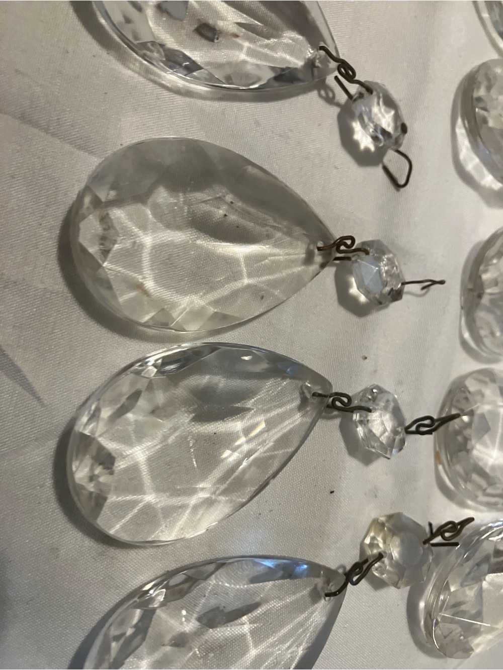 Beautiful set of 24. 2” vintage glass crystals all great condition , have - Picture 4 of 8
